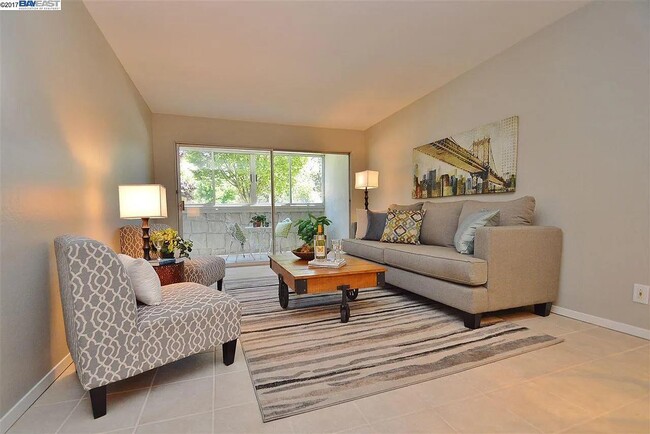 property at 325 Kitty Hawk Rd