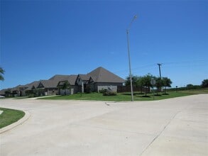 904 Wild Vine Pass in Brenham, TX - Building Photo - Building Photo