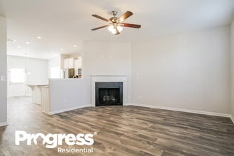 154 Rosemary St in Clayton, NC - Building Photo - Building Photo