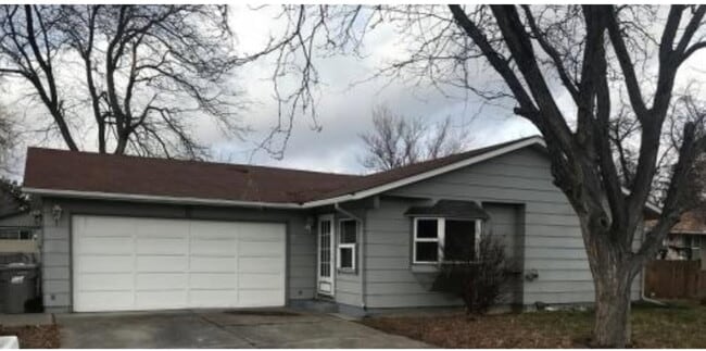 410 W 4th N in Mountain Home, ID - Building Photo - Building Photo