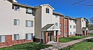 904 Kasper St in Bellevue, NE - Foto de edificio - Building Photo