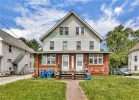 241 Sexton St in Struthers, OH - Building Photo