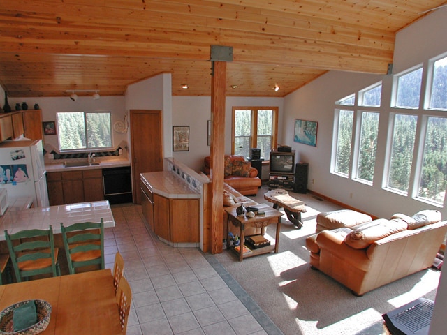 property at 12821 Sierra Dr E
