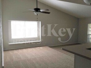 4200 Wayfaring St in Mesquite, TX - Building Photo - Building Photo