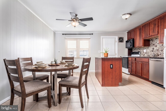 355 W 12th Ave in Conshohocken, PA - Building Photo - Building Photo