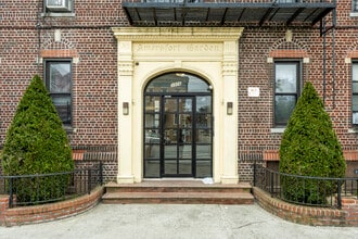 Amersfort Garden in Brooklyn, NY - Building Photo - Building Photo