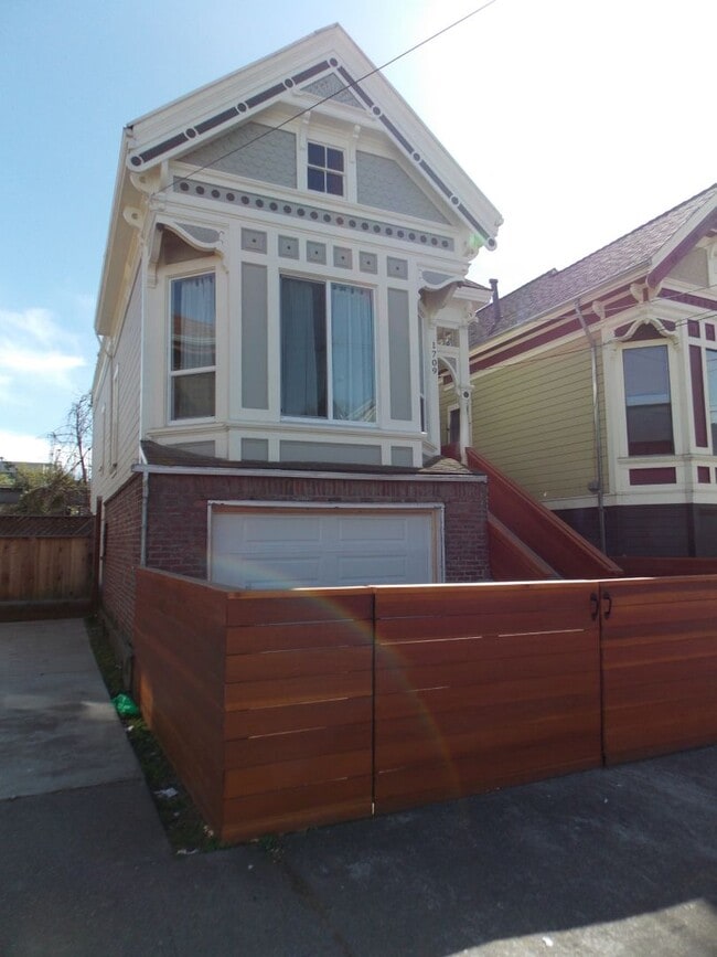 property at 1709 Goss St