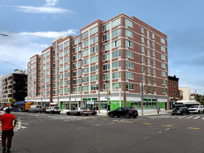 The Graham in Bronx, NY - Foto de edificio - Building Photo