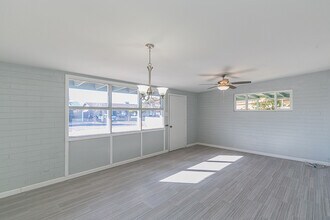 3336 E Hubbell St in Phoenix, AZ - Building Photo - Building Photo