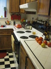 100 Blair Rd in St. Simons Island, GA - Building Photo - Building Photo