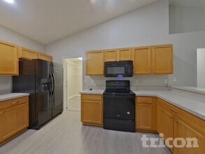 1026 Sandhill St in Groveland, FL - Foto de edificio - Building Photo