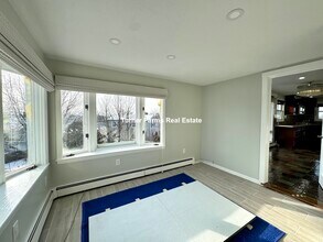 63 Upland Rd, Unit 2 in Winthrop, MA - Foto de edificio - Building Photo