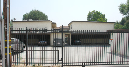 425 Linwood Ave in Monrovia, CA - Building Photo - Building Photo