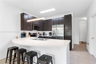 6285 SW 47th Manor in Davie, FL - Building Photo - Building Photo