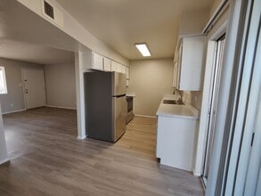 ALBANY in Mesa, AZ - Foto de edificio - Building Photo