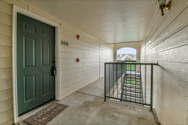 18909 E Warren Cir in Aurora, CO - Building Photo - Building Photo