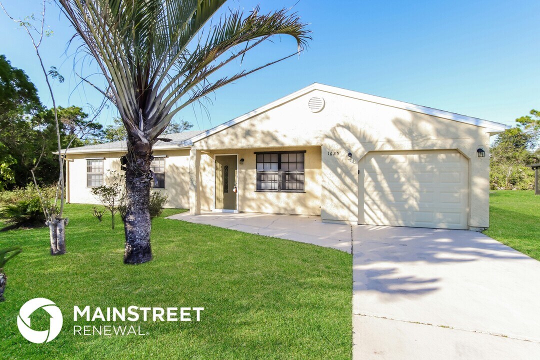 1625 Westcott St SE in Palm Bay, FL - Building Photo