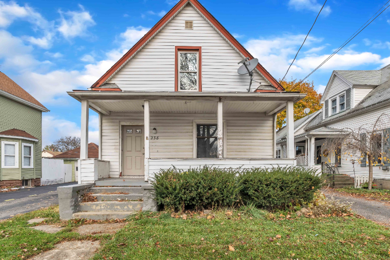 238 Miller St in North Tonawanda, NY - Building Photo