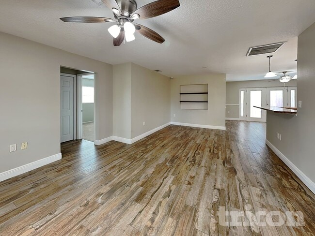 2247 Blue Tern Dr in Palm Harbor, FL - Building Photo - Building Photo