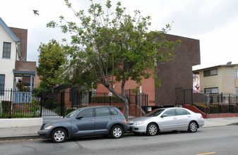 254 S Hobart Blvd in Los Angeles, CA - Building Photo - Building Photo