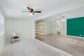 1320 NE 27th Ave, Unit Charming apartment like a house in Pompano Beach, FL - Foto de edificio - Building Photo