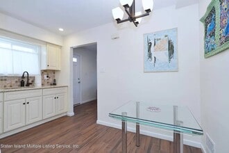 28 Speedwell Ave in Staten Island, NY - Building Photo - Building Photo