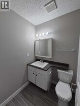 10028-10105 105 Ave in Grande Prairie, AB - Building Photo - Building Photo