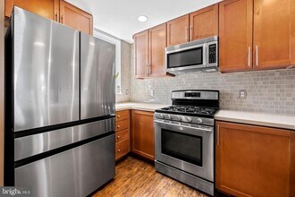 1726 Aliceanna St in Baltimore, MD - Foto de edificio - Building Photo