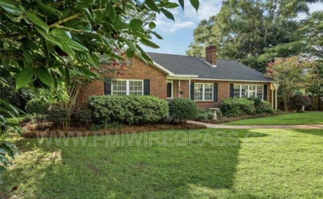 property at 109 Warren Rd