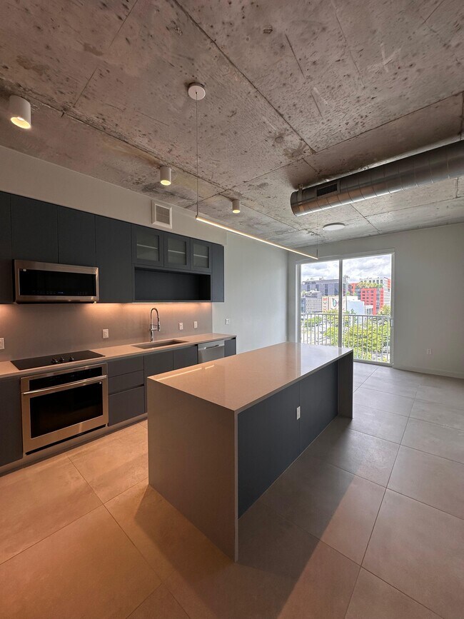 3016 NW 1st Ave, Unit A2 in Miami, FL - Building Photo - Building Photo
