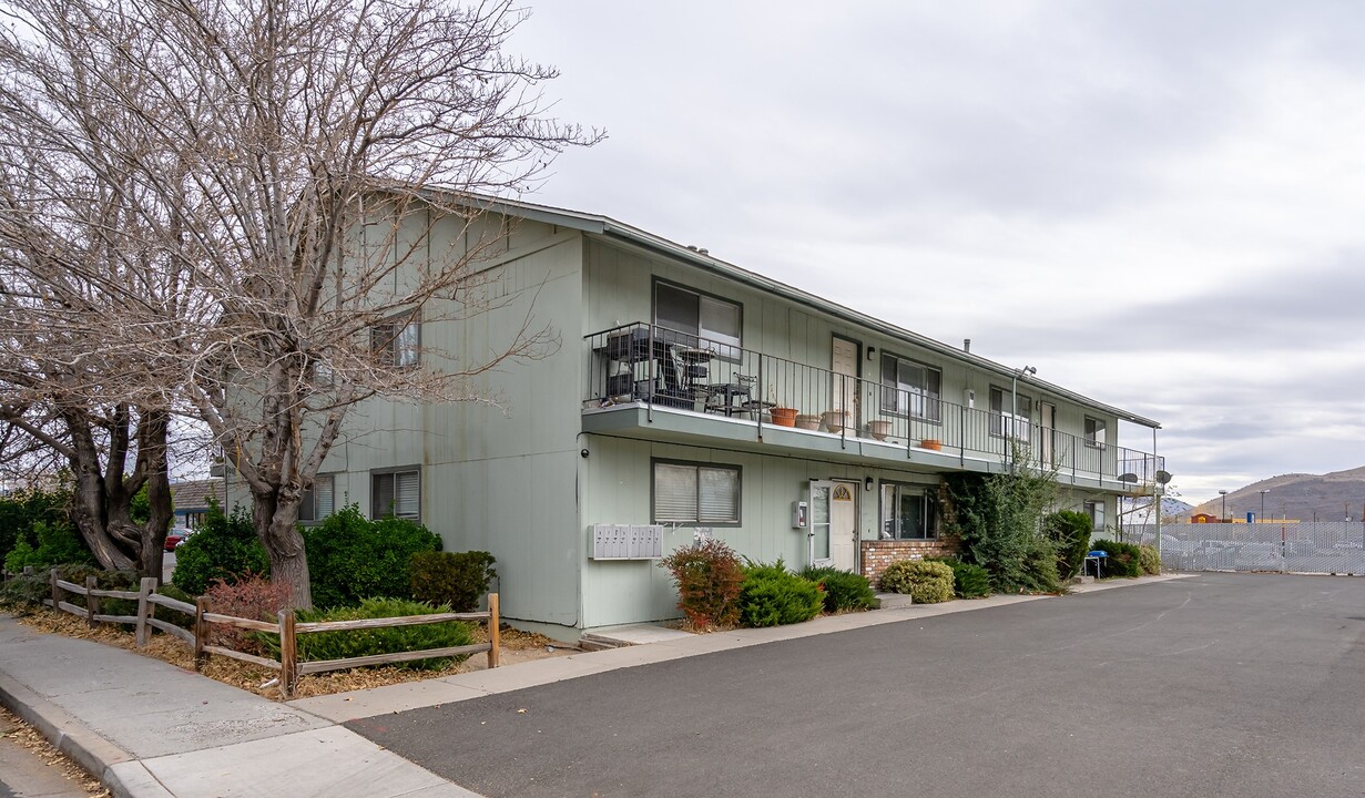 1841 E Long St in Carson City, NV - Building Photo