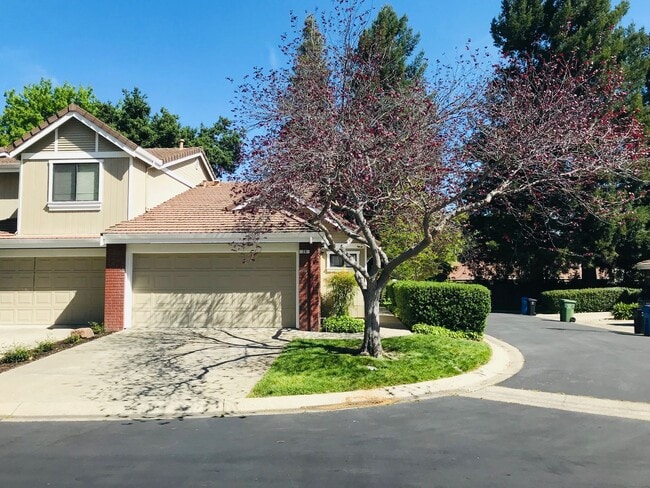 property at 29 Glen Valley Cir