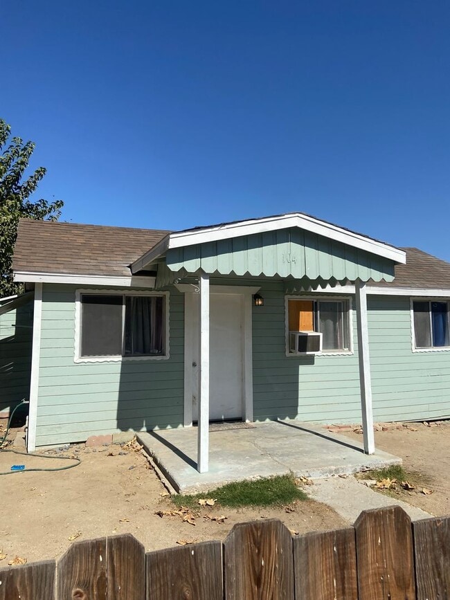 property at 104 Buena Vista Pl