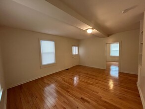 913 Orient St in Durham, NC - Building Photo - Building Photo
