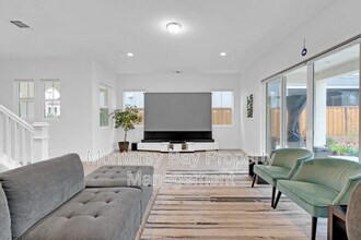 3013 Pinnacles Wy in Marina, CA - Building Photo - Building Photo
