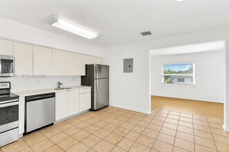 3415 SW 15th St in Miami, FL - Building Photo - Building Photo