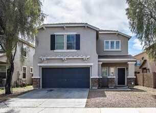 3909 W Irwin Ave in Phoenix, AZ - Foto de edificio - Building Photo