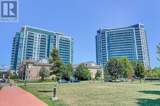 35 Brian Peck Crescent in Toronto, ON - Building Photo - Building Photo