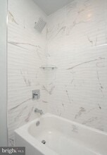 2562 Frankford Ave in Philadelphia, PA - Building Photo - Building Photo