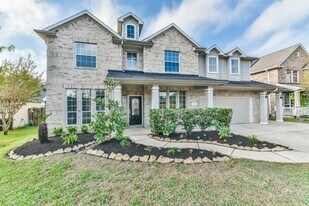 8111 Edenwood Dr in Spring, TX - Building Photo