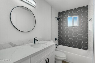 687 N Jackson St in Chandler, AZ - Building Photo - Building Photo