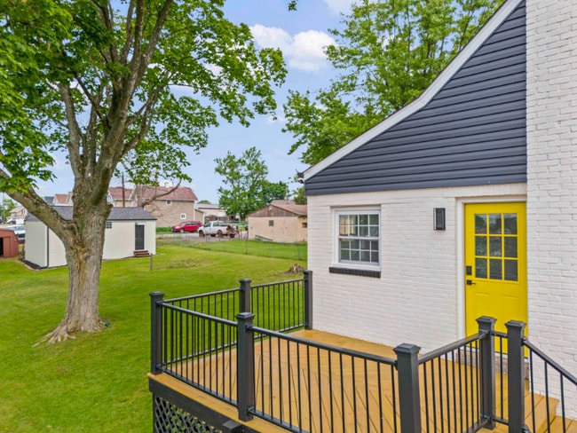 5360 California Ave in Bethel Park, PA - Building Photo - Building Photo