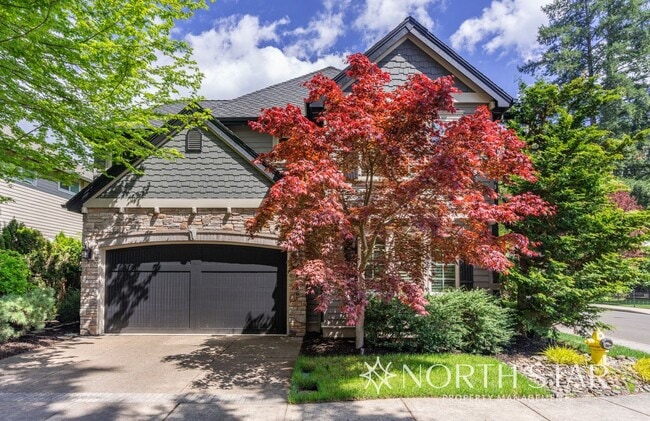 18086 Jenifers Way in Lake Oswego, OR - Building Photo - Building Photo