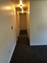 1101 Ellis Ct in Hollister, CA - Building Photo - Building Photo