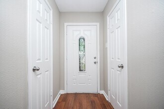 710 Barnesville St in Channelview, TX - Building Photo - Building Photo