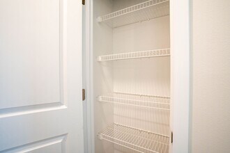 1753 Cash Dr in Mt Vernon, MO - Building Photo - Building Photo