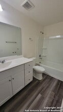 13538 Sunrise Mdw in Saint Hedwig, TX - Building Photo - Building Photo