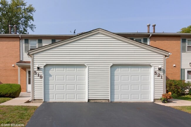 519 Racine Ln in Bolingbrook, IL - Building Photo - Building Photo