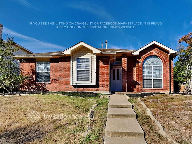 property at 2060 Camelot Dr