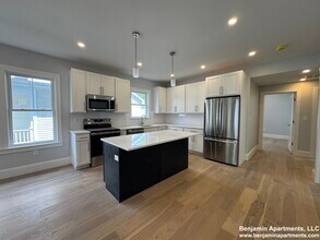 51 Fairbanks St in Boston, MA - Building Photo - Building Photo